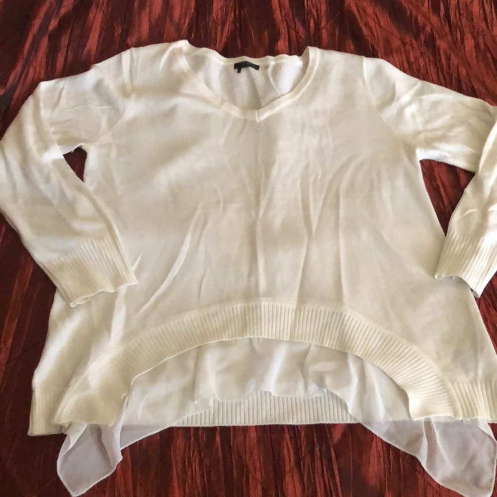 Elegant white sweater